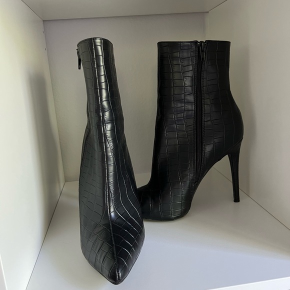 Leather booties - Picture 2 of 2